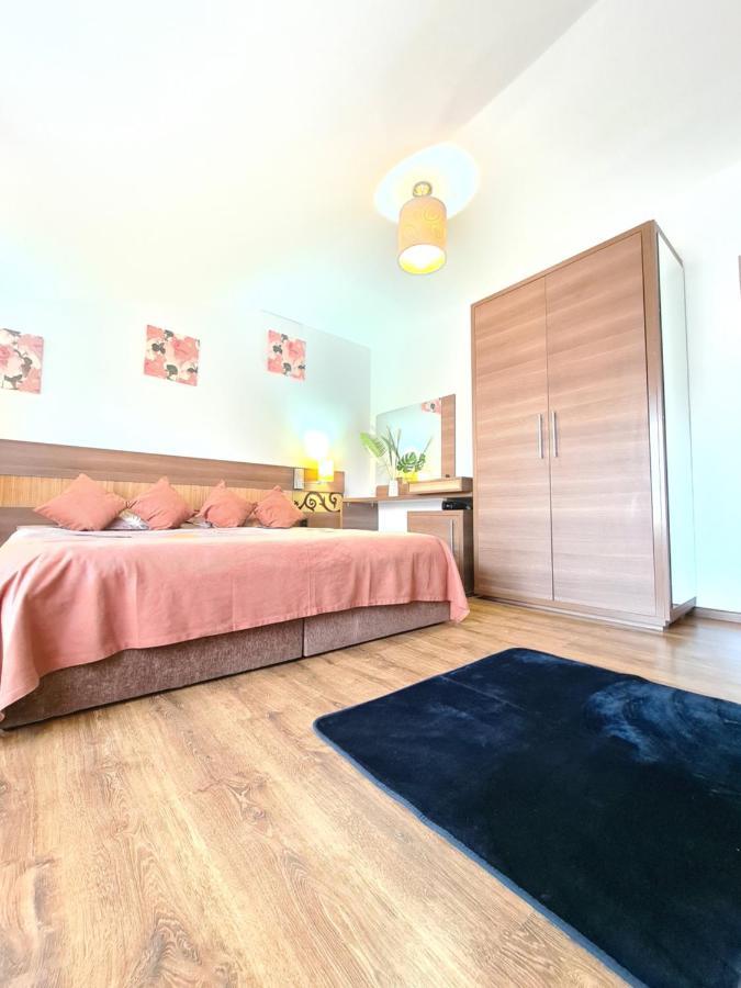 Garsoniera Privata Bed & Breakfast Bucharest Exterior photo