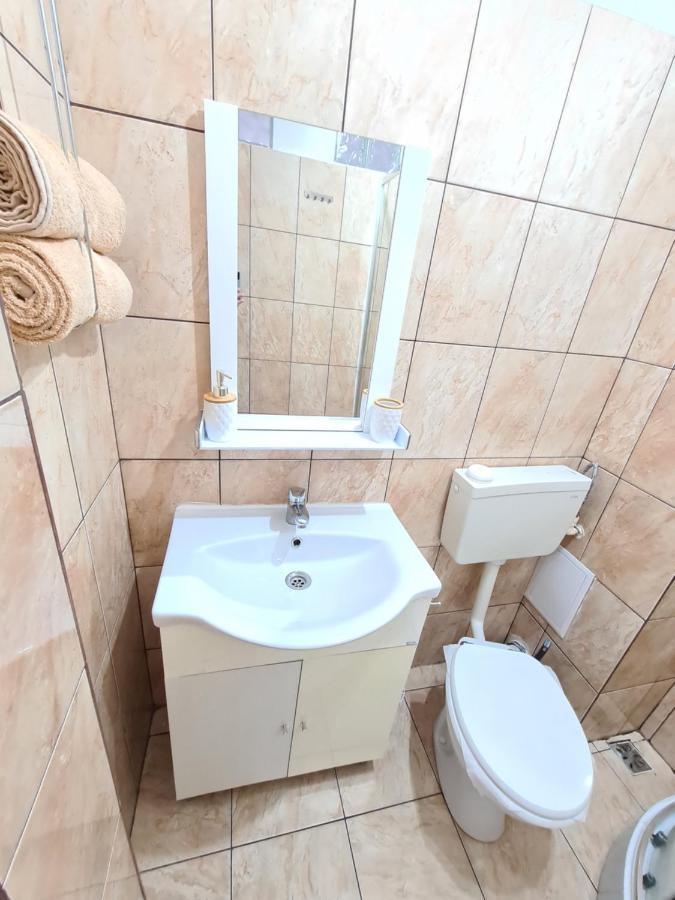 Garsoniera Privata Bed & Breakfast Bucharest Exterior photo