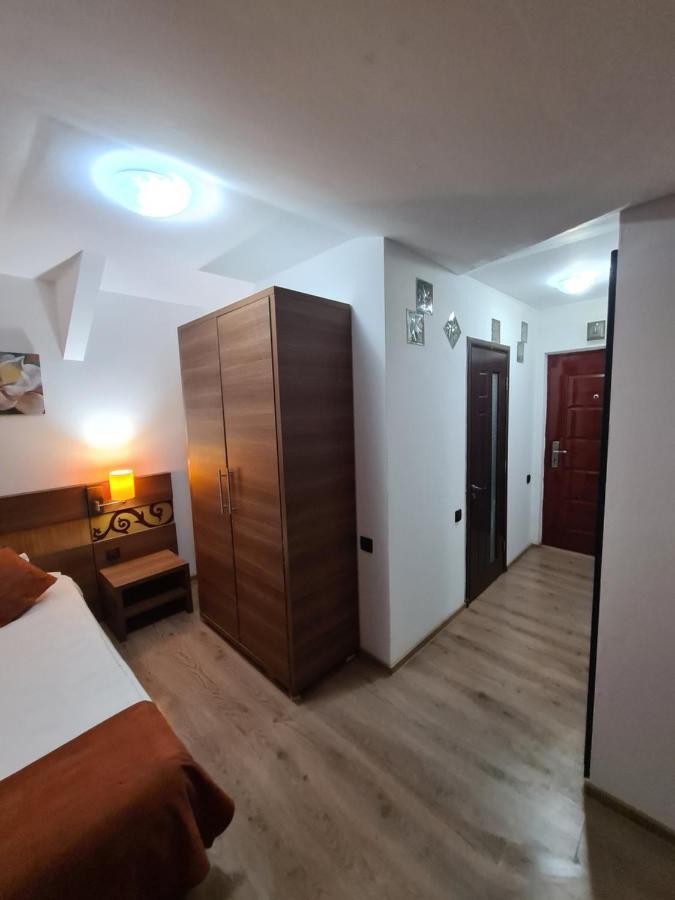 Garsoniera Privata Bed & Breakfast Bucharest Exterior photo